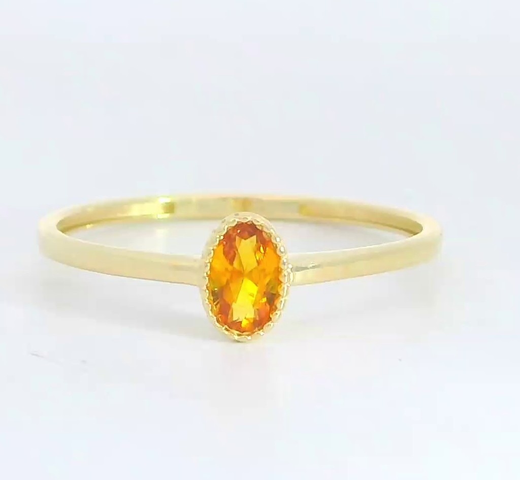 SORTIJA OVAL COLOR CITRINO DE 6x4MM.9 KILATES
