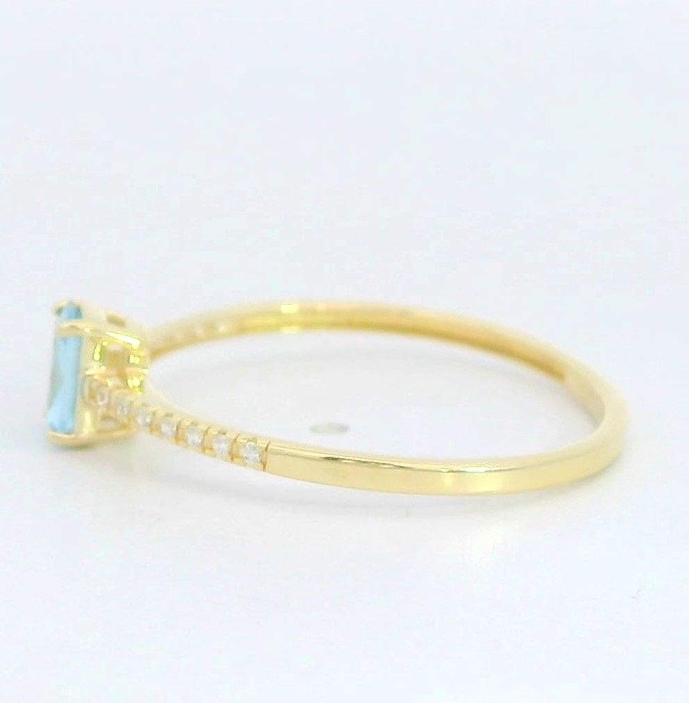 SORTIJA CIRCONITA RECTANGULAR DE 5x3MM.9 KILATES