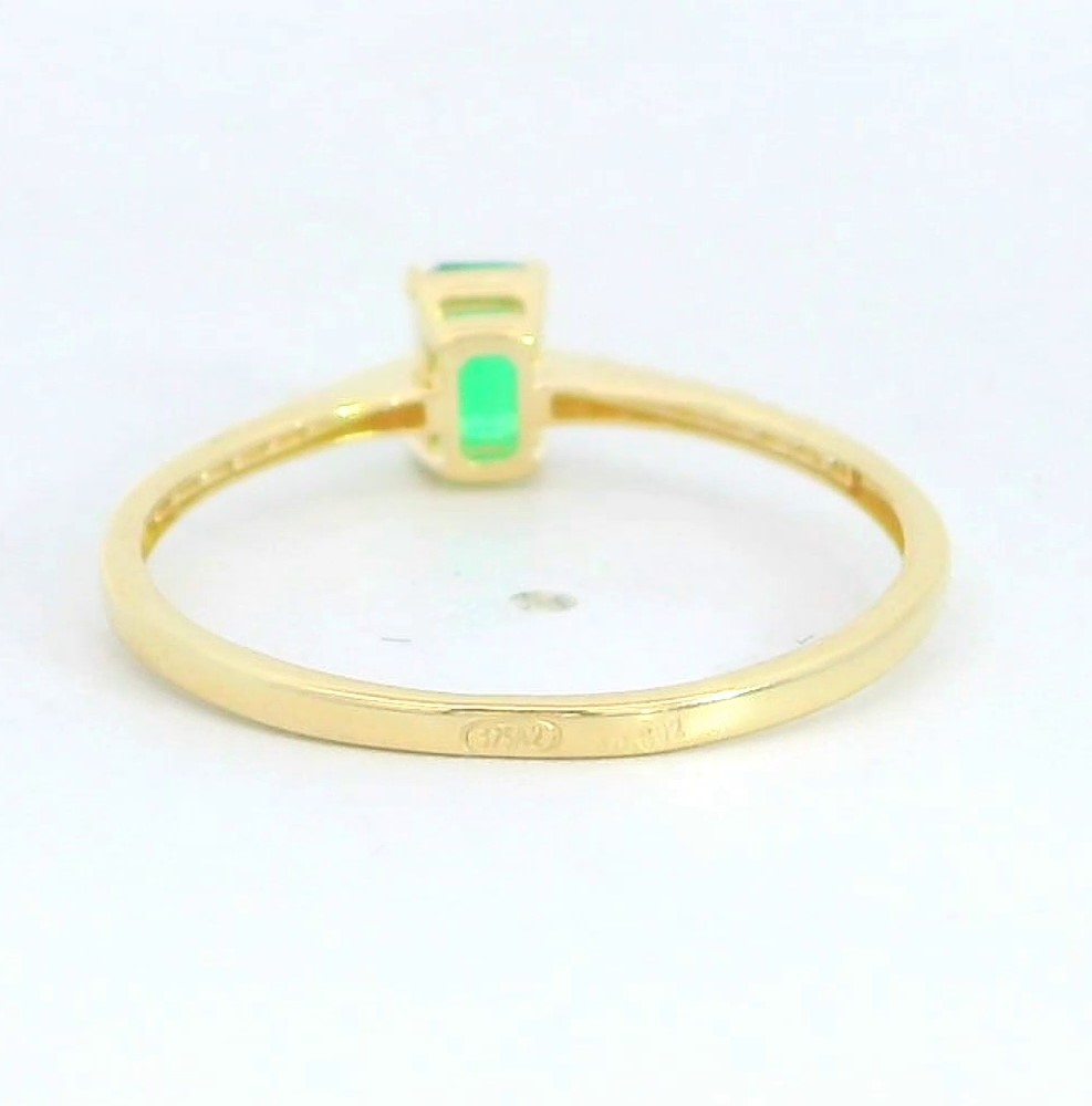SORTIJA RECTANGULAR NANO ESMERALDA DE 5x3MM.9 KILATES
