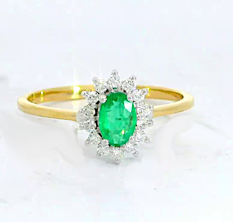 SORTIJA 1 ESMERALDA OVAL 0.60CT BRILLANTES 0.15 CT TW