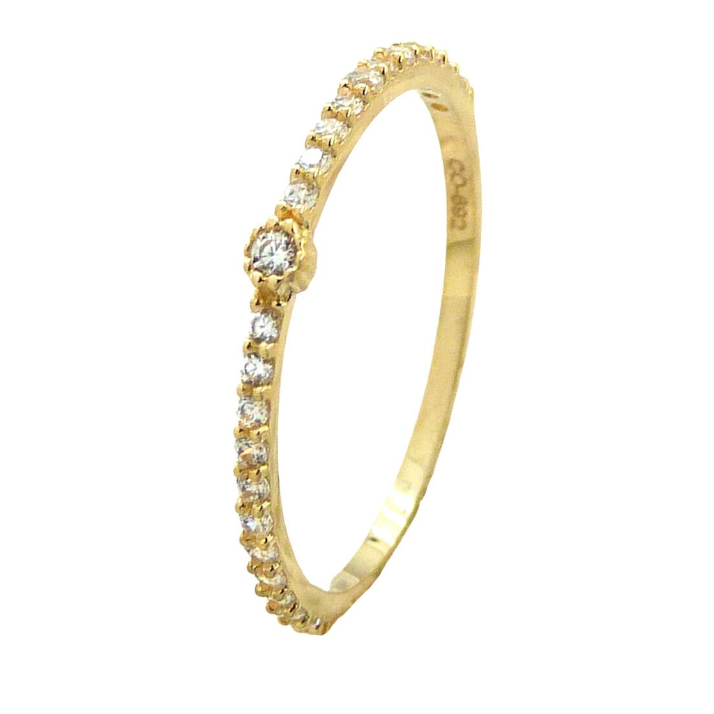 GOLD AND CZ RING.