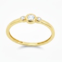 3CZ 9 KARAT GOLD RING.