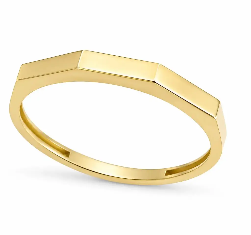 9 KARAT GOLD RING 