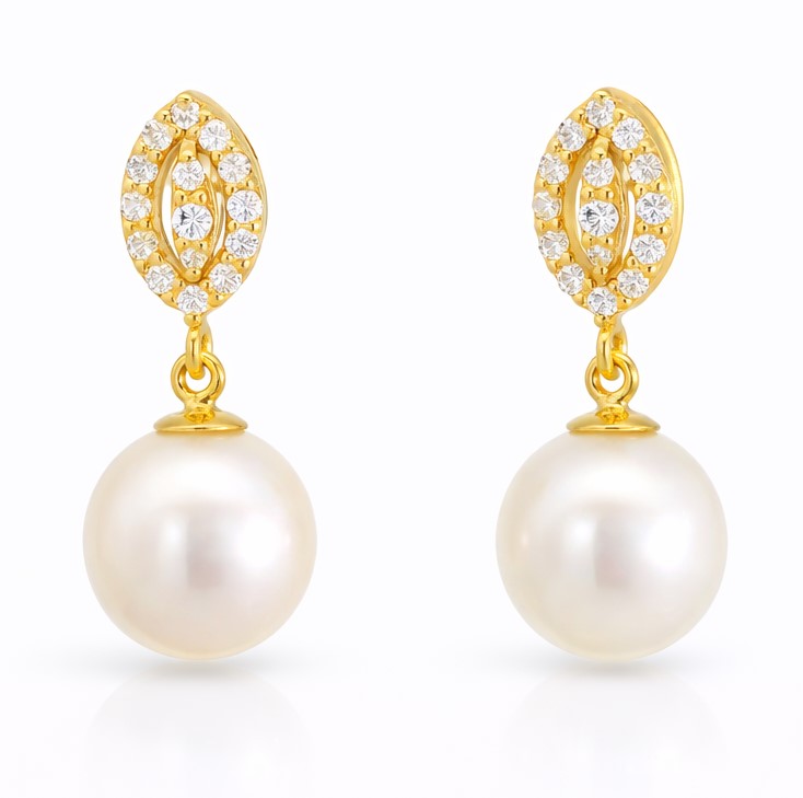7MM FRESHWATER PEARL AND CZ DANGLING ESRRINGS.9 KARAT
