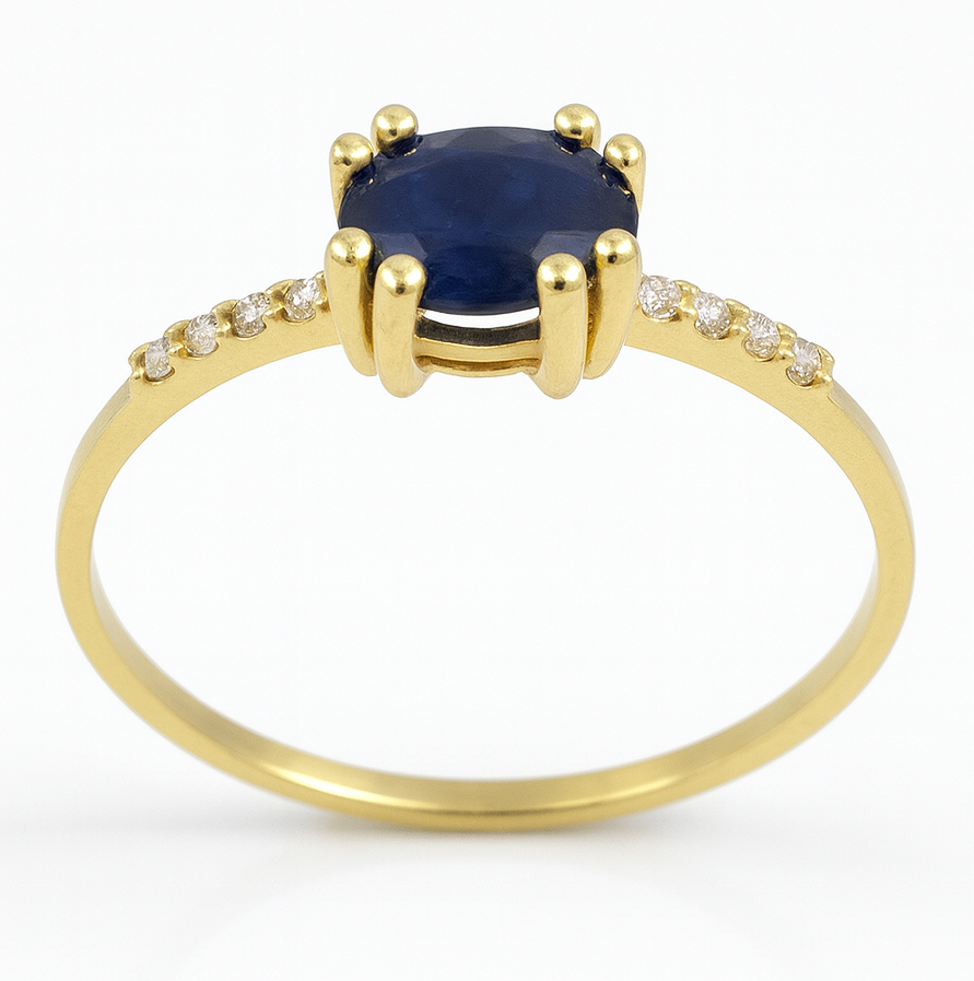 RING WITH 6x4MM OVAL SAPPHIRE AND 8 1MM DIAMONDS H-SI 0.05 CT TW